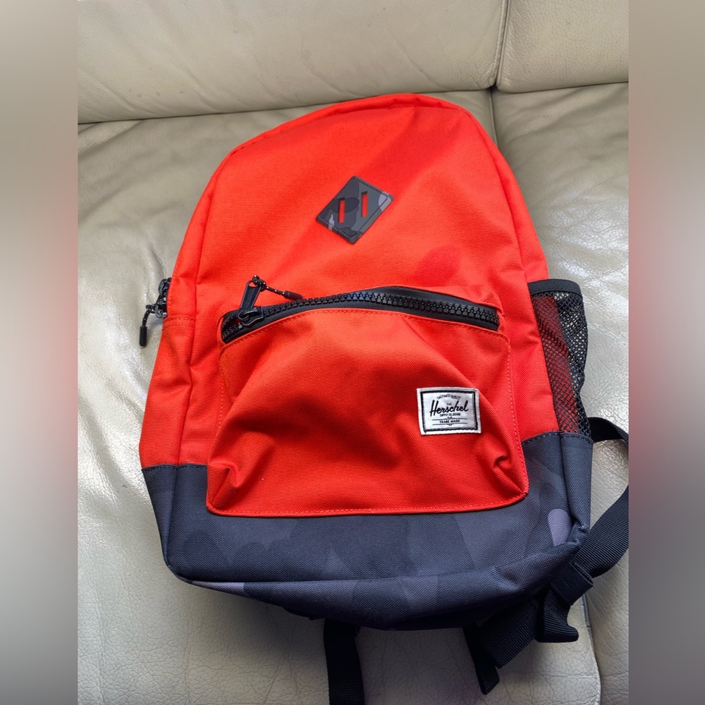 Herschel Supply Heritage Youth Fiery Red/Night Camo